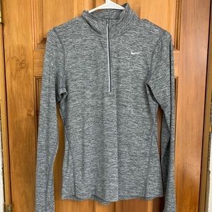 Nike Pullover